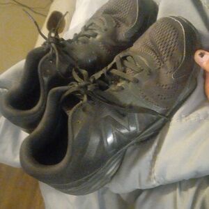 Mens new balance shoes